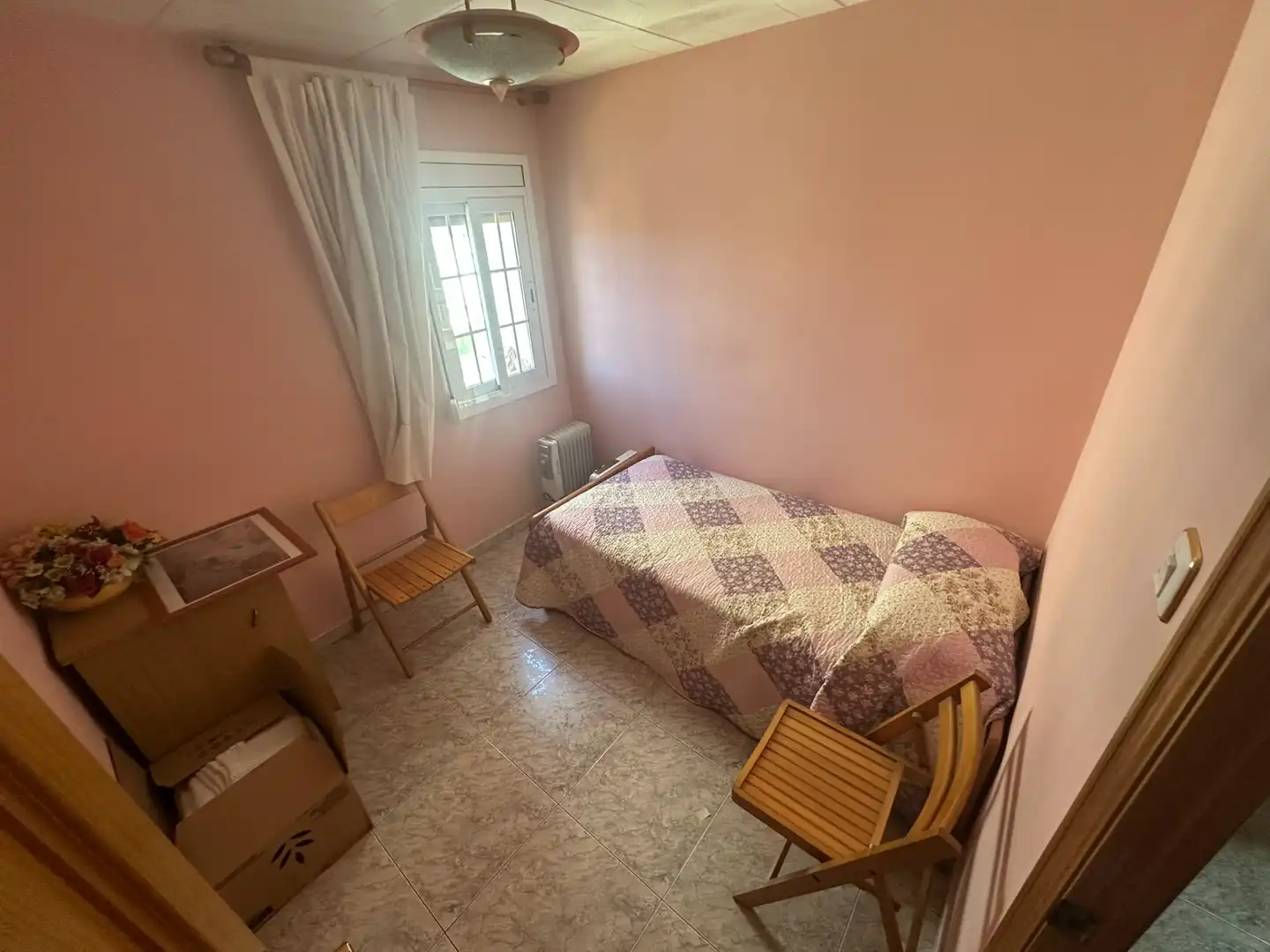 Habitación de Piso en venta en Santa Coloma de Gramenet con Trastero, Amueblado y Balcón