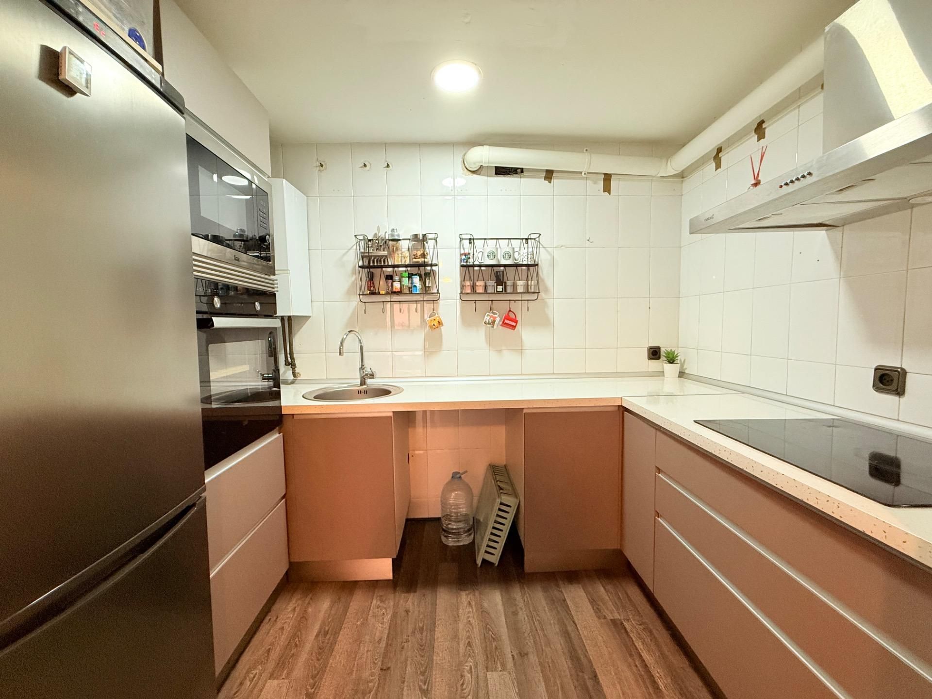 Kitchen of Flat for sale in Reus  with Heating, Parquet flooring and Terrace