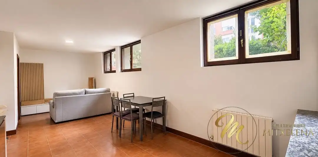 Wohnung zum Verkauf in Leioa mit Heizung, Privatgarten und Terrasse