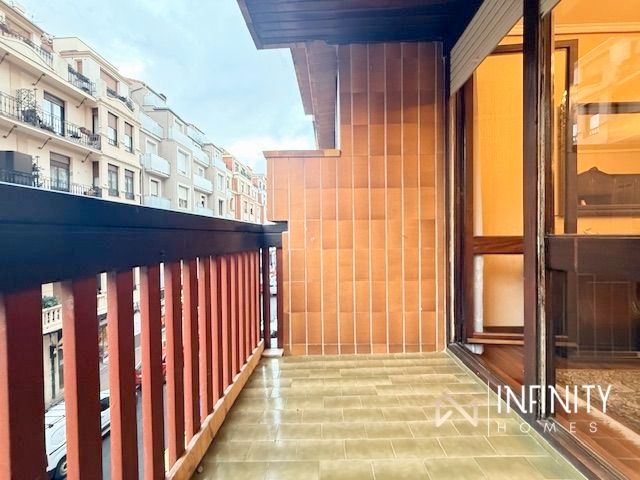 Terrassa de Pis en venda en Bilbao  amb Calefacció i Terrassa