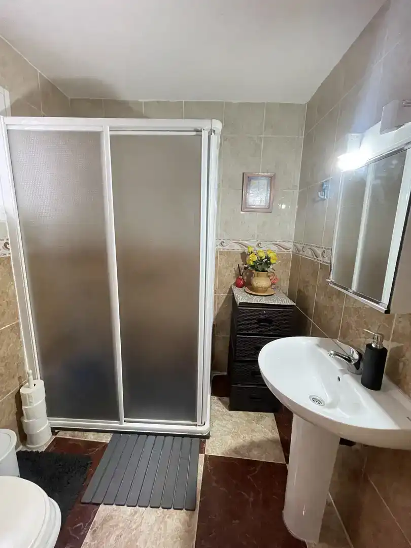 Bany de Dúplex en venda en La Unión amb Aire condicionat, Terrassa i Moblat