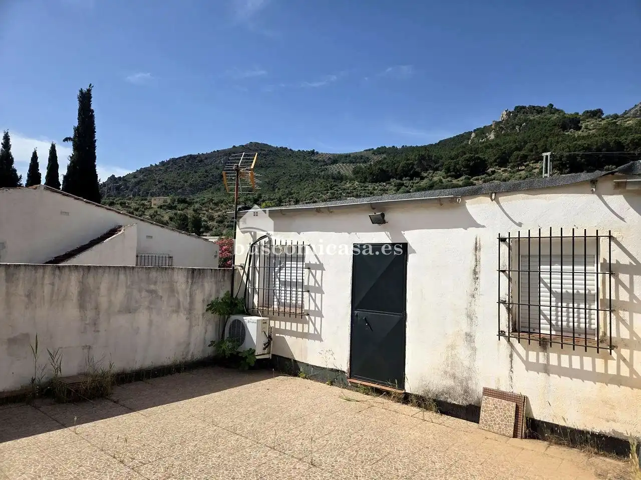 Vista exterior de Casa o xalet en venda en Pegalajar amb Aire condicionat, Terrassa i Traster
