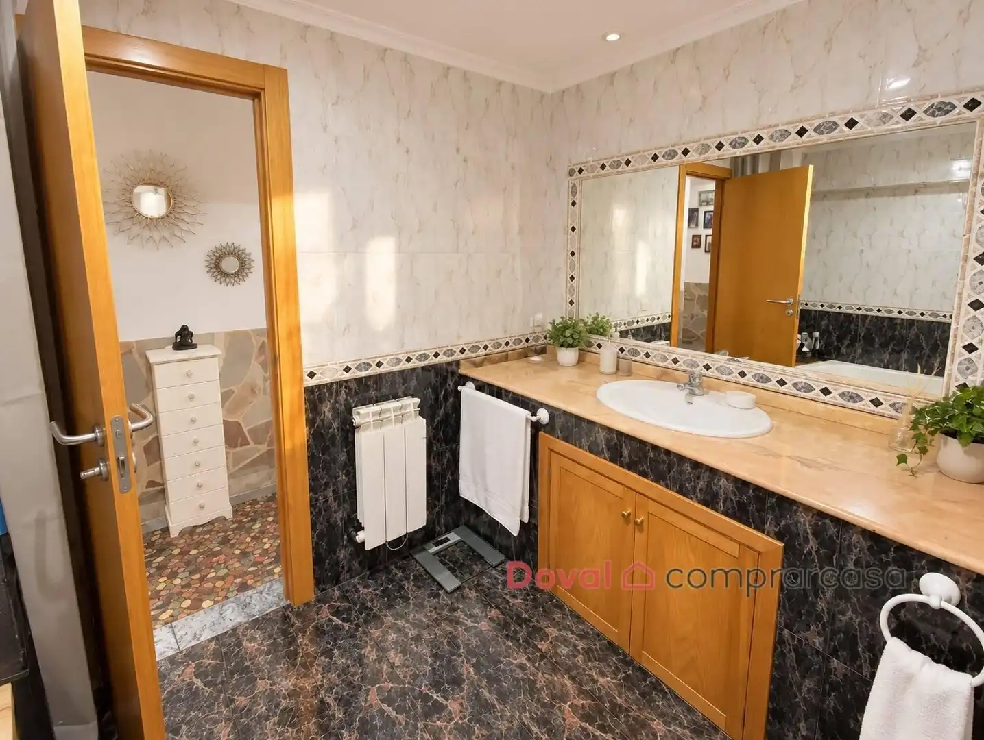 Bathroom of Houses for sale in Valadares - Beade