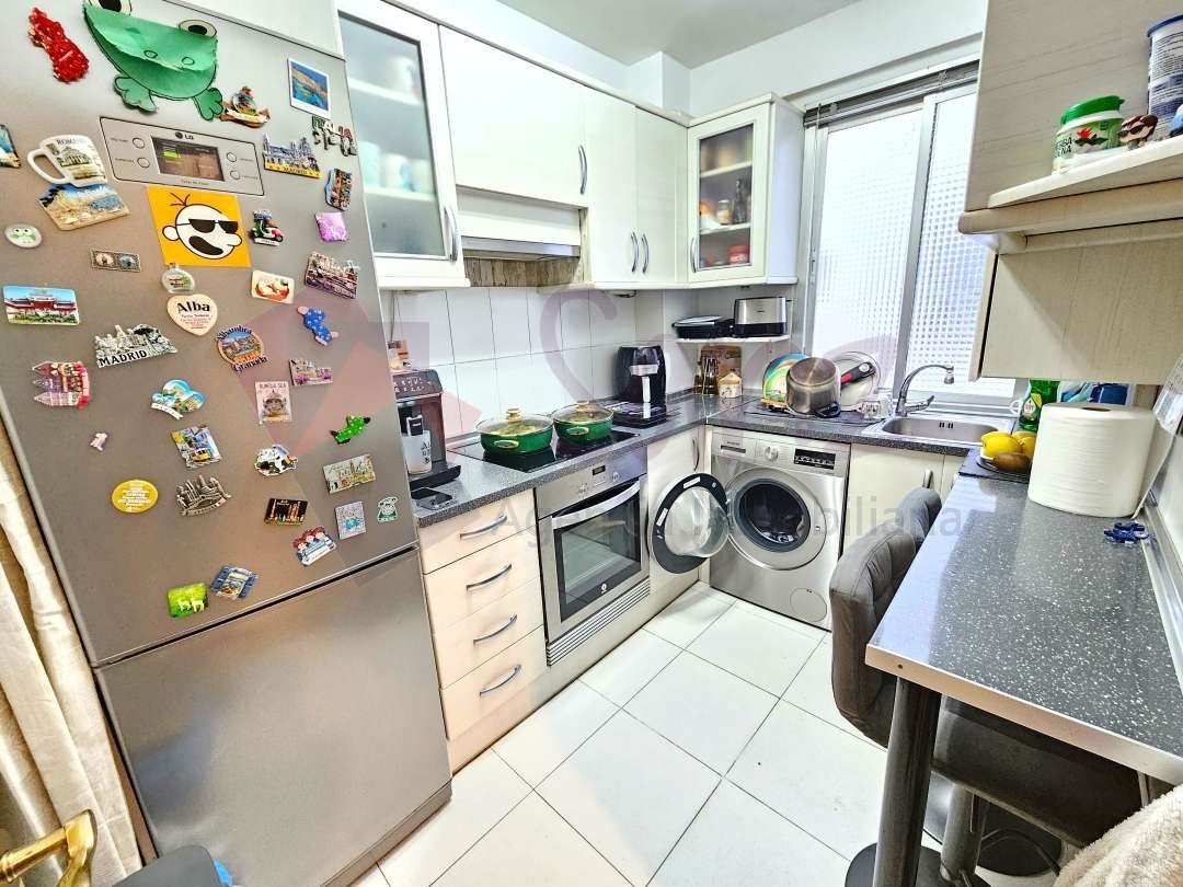 Pis en venda a Calle la Cigüeña, San Millán - Ayuntamiento