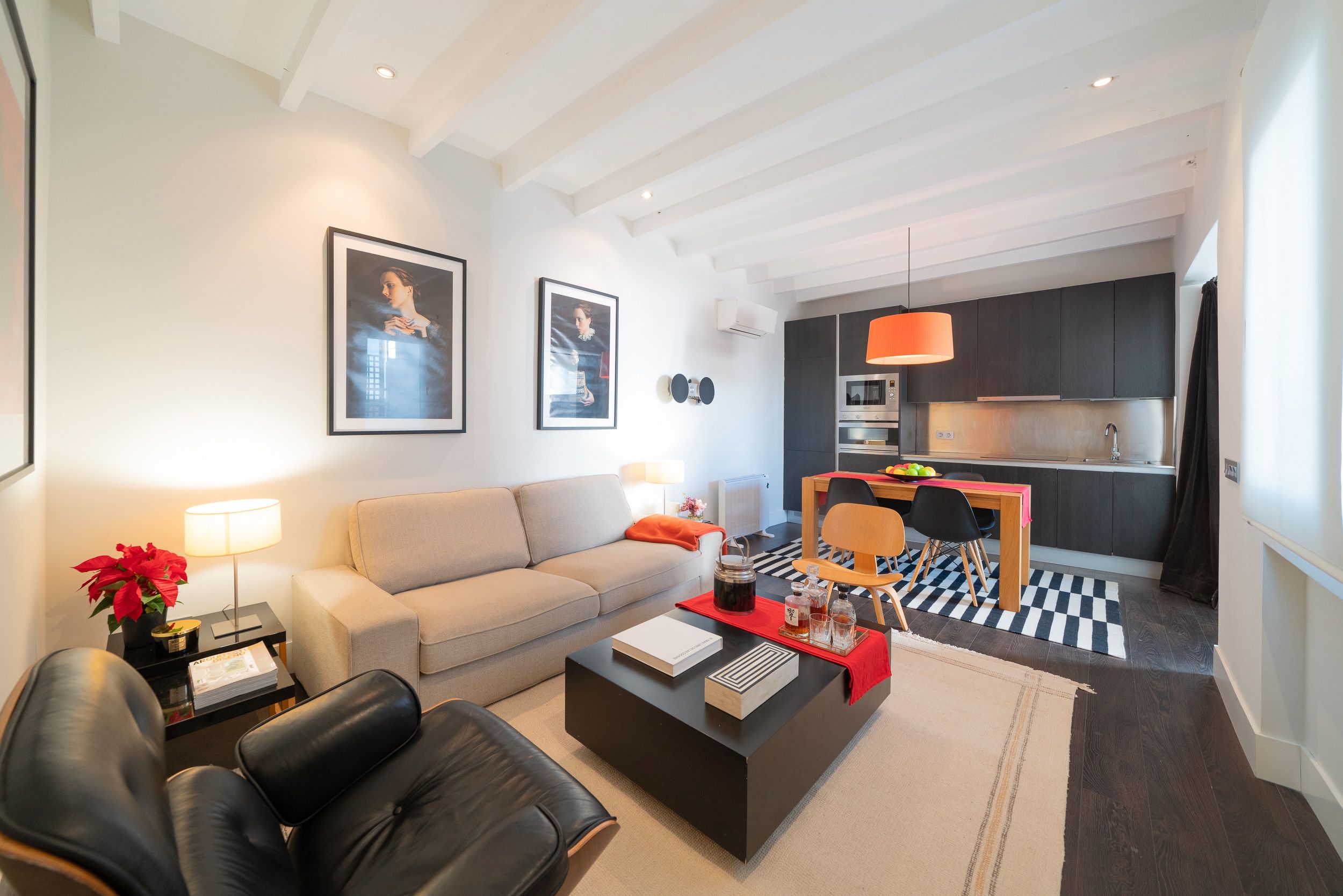 Living room of Attic for sale in  Madrid Capital  with Air Conditioner, Heating and Furnished
