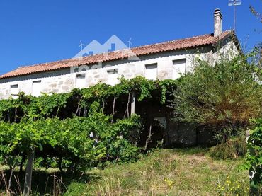 Detached house for sale in A Cañiza