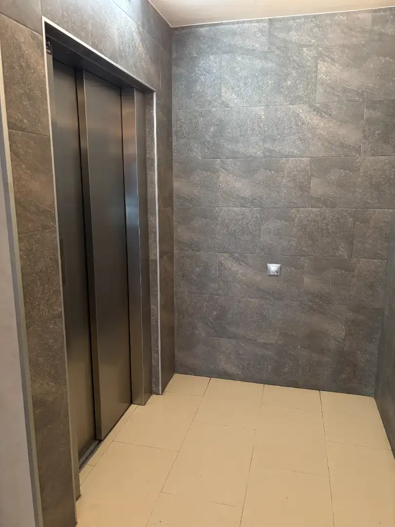 Baño de Piso en venta en Lleida con Calefacción, Parquet y Balcón