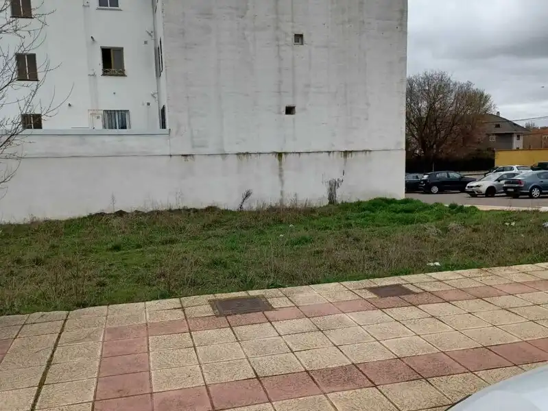 Residencial en venda a DE VENTAS-OESTE - PGOU DE LEON, Las Ventas