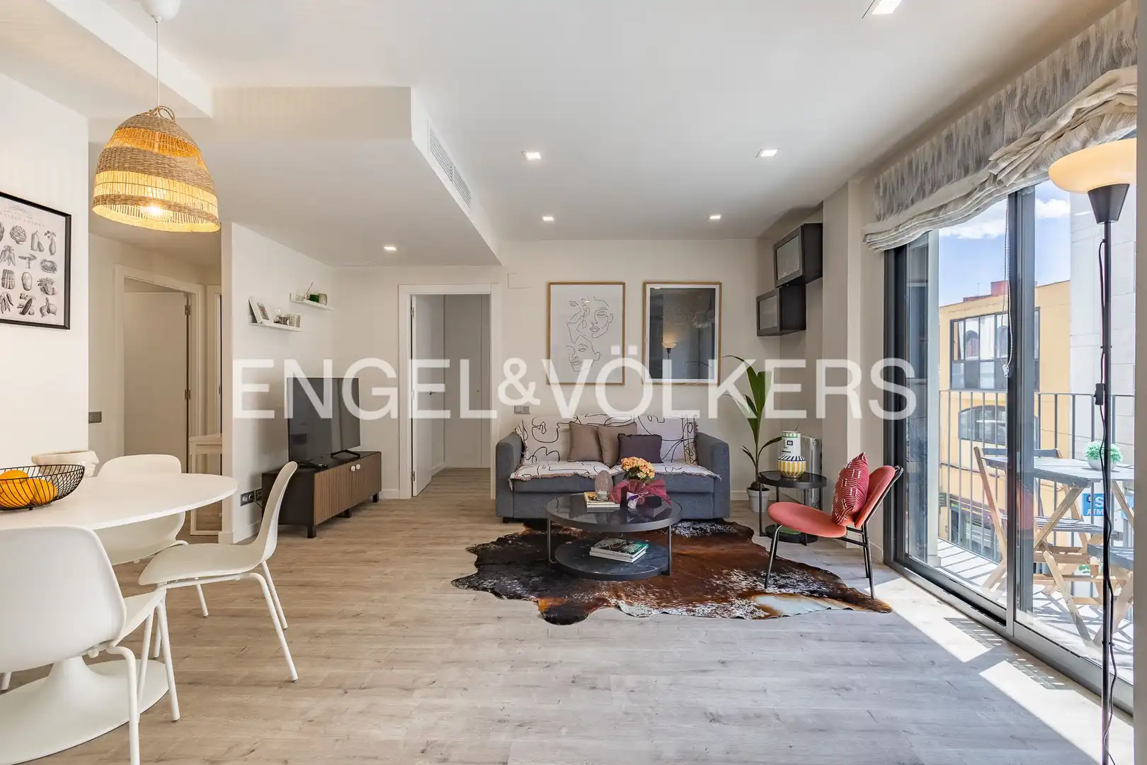 Living room of Flat for sale in Sant Cugat del Vallès  with Air Conditioner, Heating and Parquet flooring