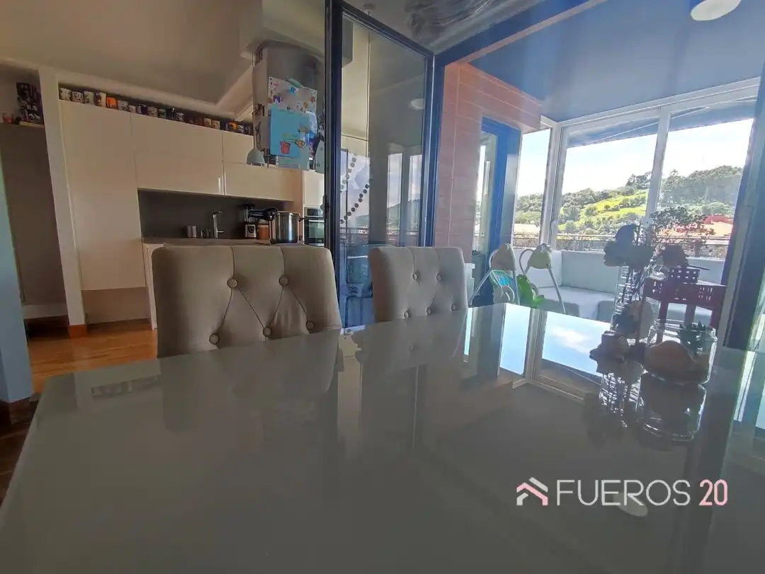 Esszimmer von Dachboden zum Verkauf in Barakaldo  mit Heizung, Terrasse und Abstellraum