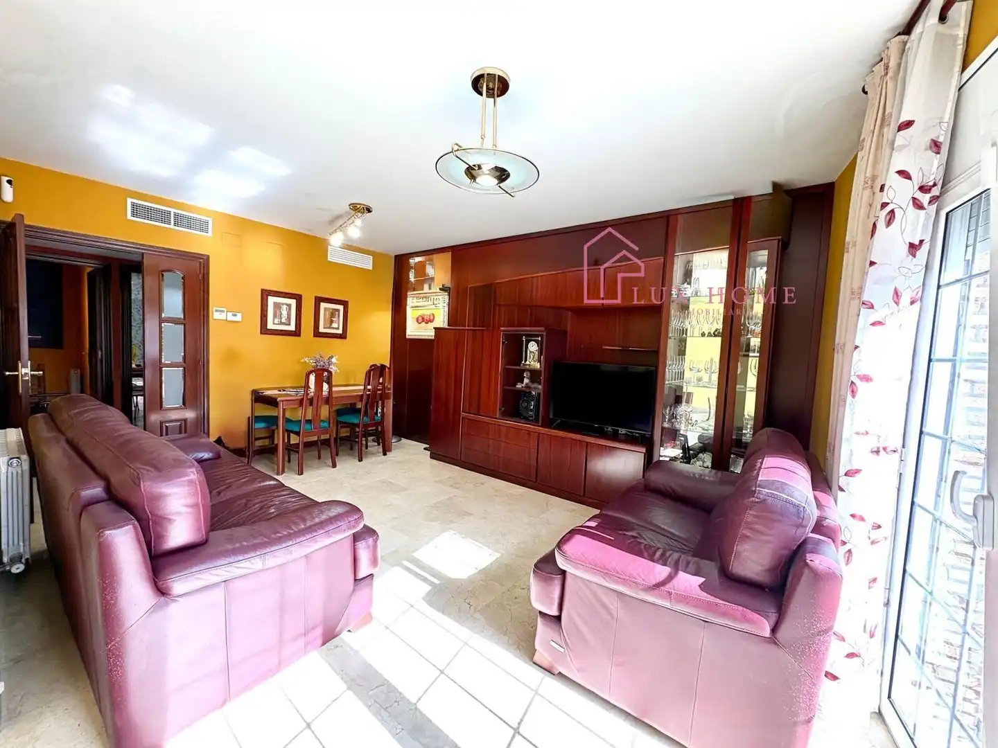 Vista exterior de Casa o chalet en venta en Santa Perpètua de Mogoda