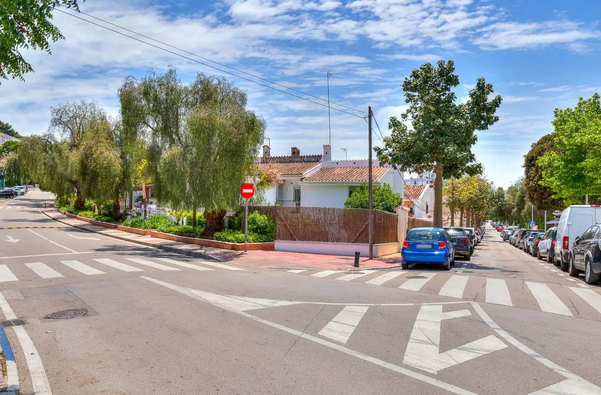 Villa zum Verkauf in Calle los Granados 18