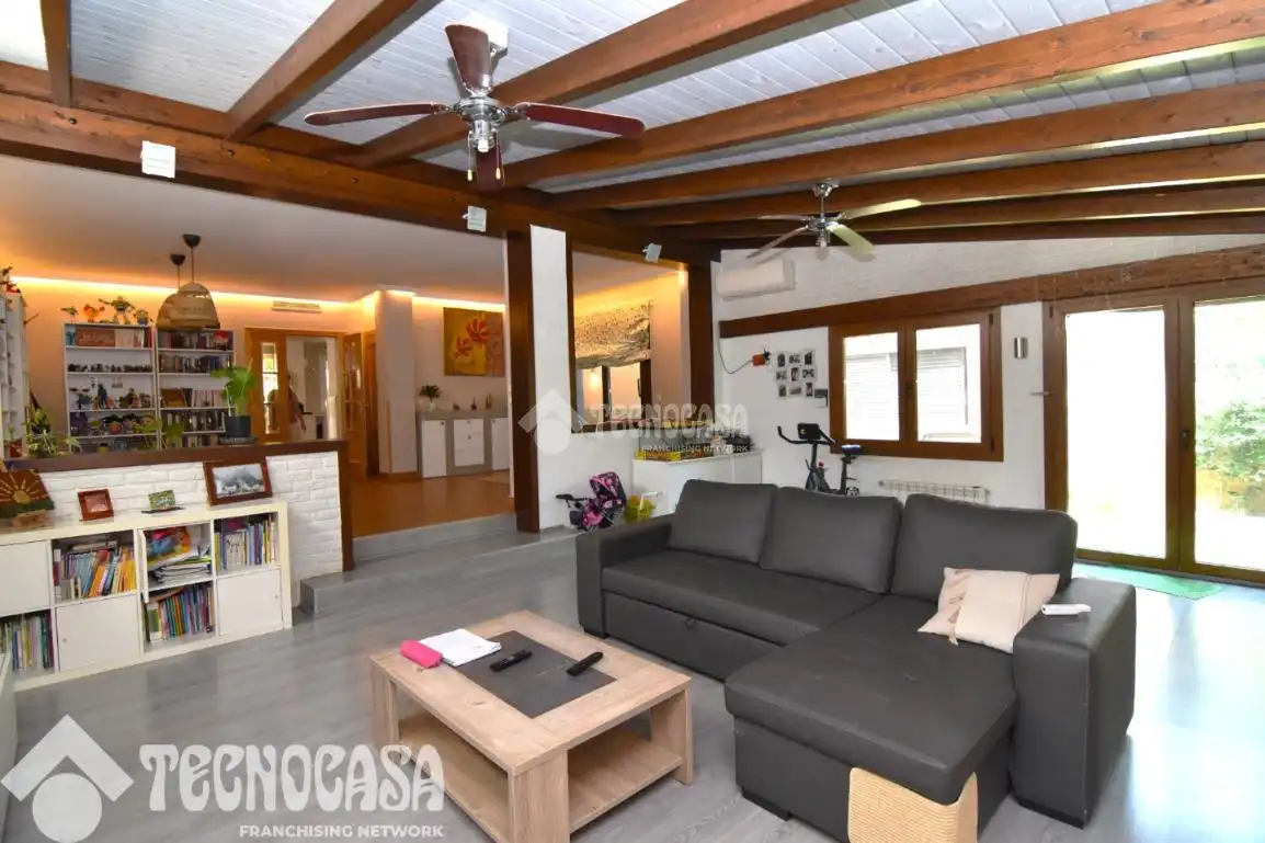 Living room of Detached homes for sale in Boadilla del Monte