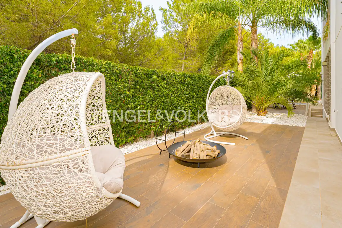 Detached house with pool for sale in Calle Copenhague, imagen 11