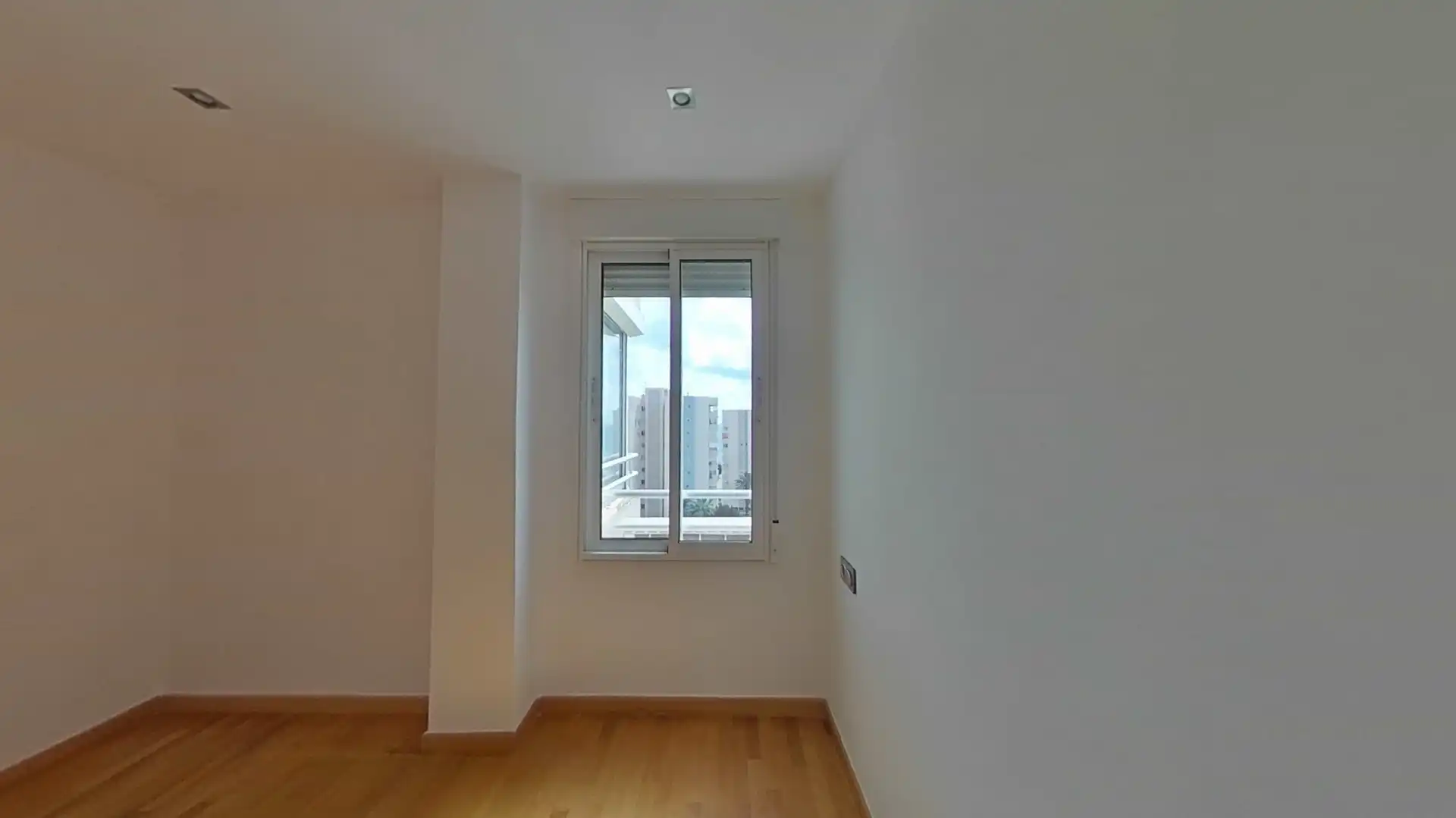 Dormitori de Apartament en venda en Alicante / Alacant amb Piscina