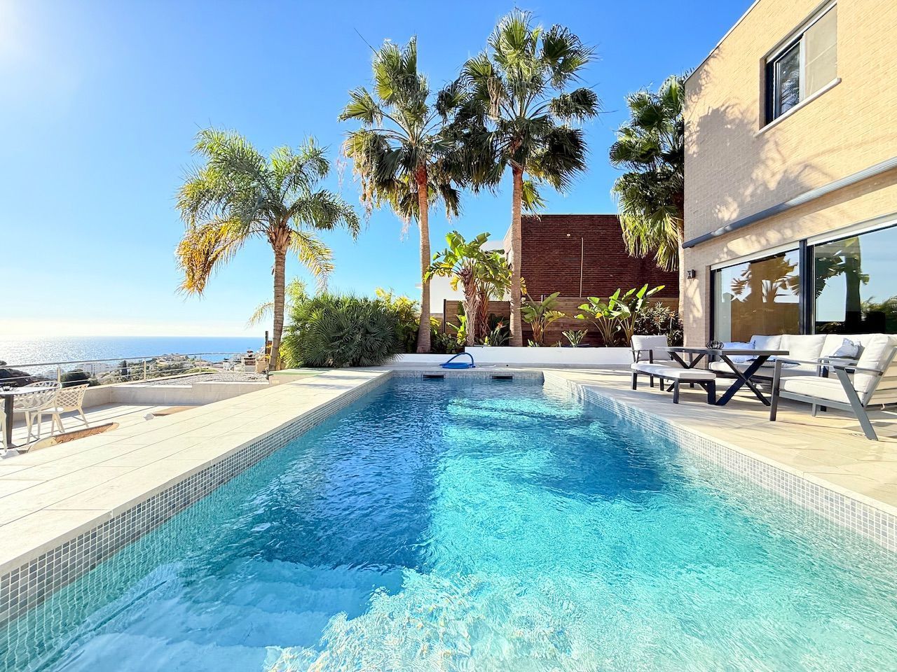 Swimming pool of House or chalet for sale in Torrox  with Air Conditioner, Heating and Private garden