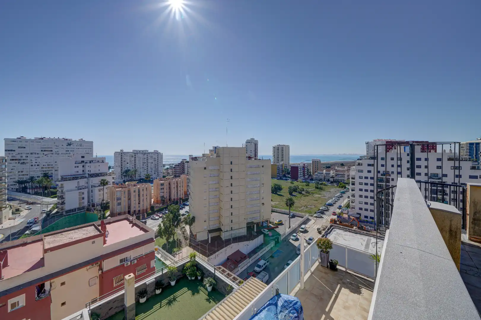 Außenansicht von Dachboden zum Verkauf in La Pobla de Farnals mit Klimaanlage, Heizung und Terrasse