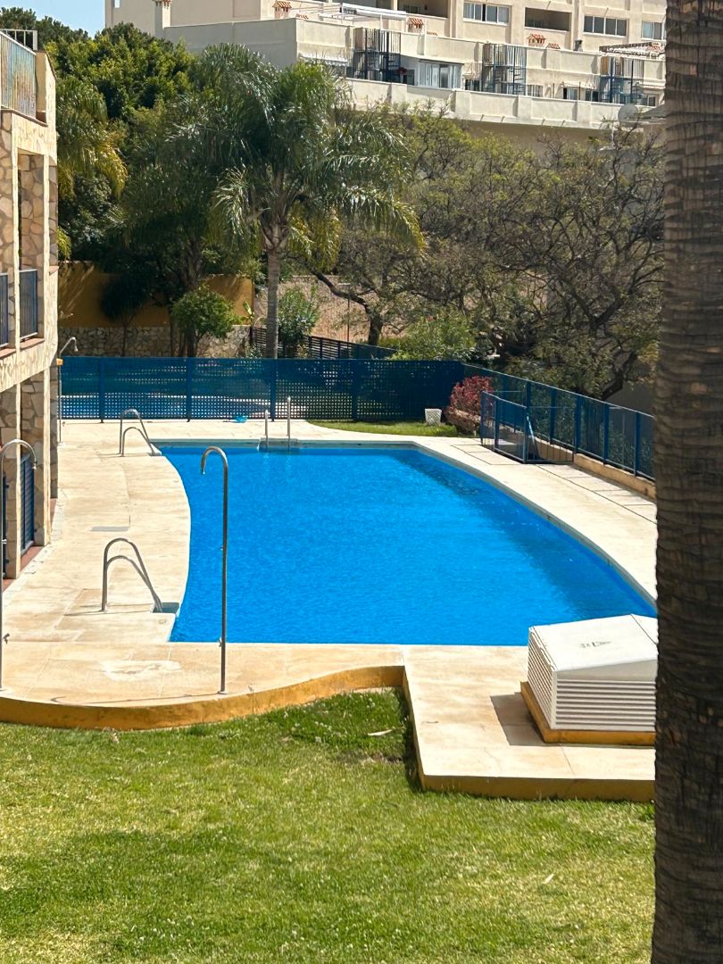Swimming pool of Flat for sale in Benalmádena  with Air Conditioner, Terrace and Storage room