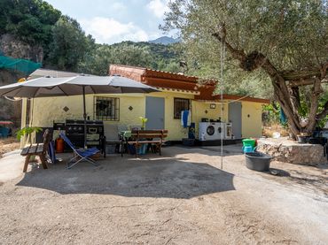 Landhaus mit Pool zum Verkauf in Carrer de Dalt 3