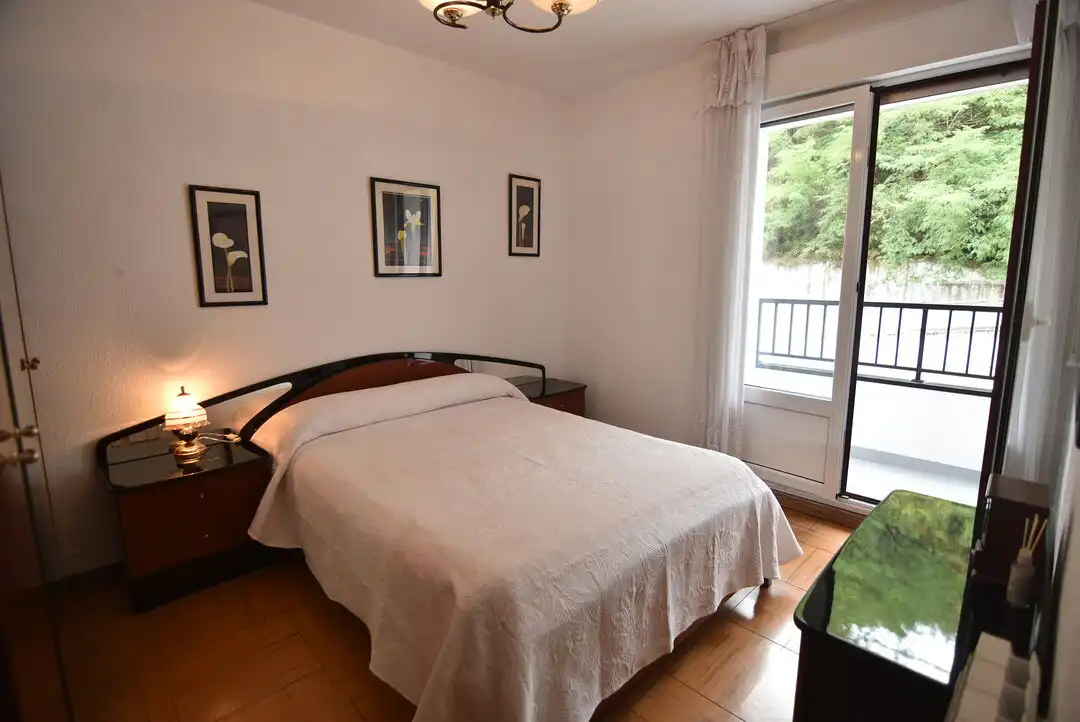 Bedroom of Flat for sale in Eibar  with Heating, Furnished and Balcony