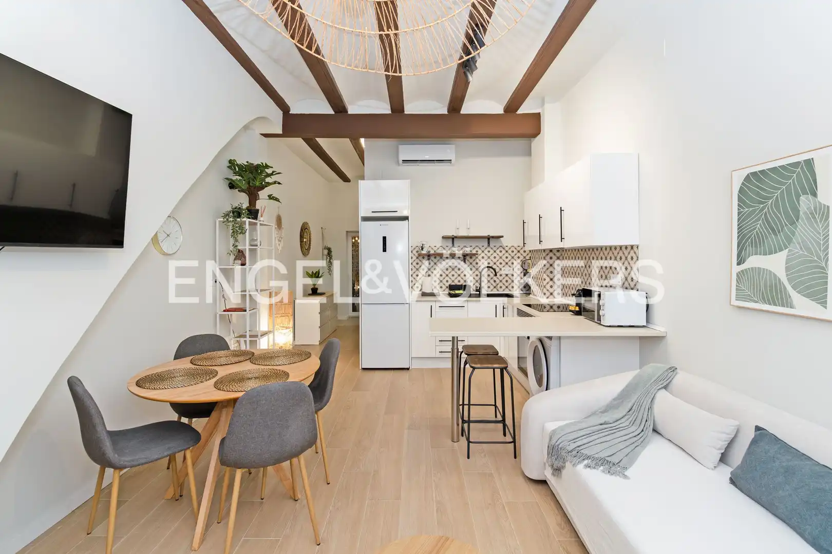 Kitchen of Flat for rent in  Valencia Capital  with Air Conditioner, Heating and Parquet flooring