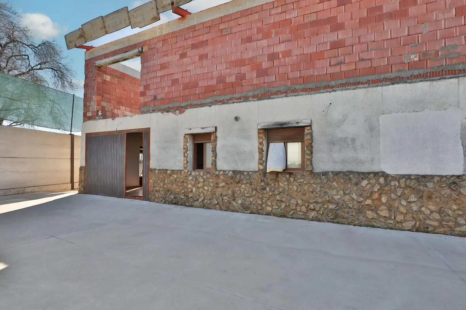 Industrial buildings for sale in Calle Atalaya, Alcalá la Real
