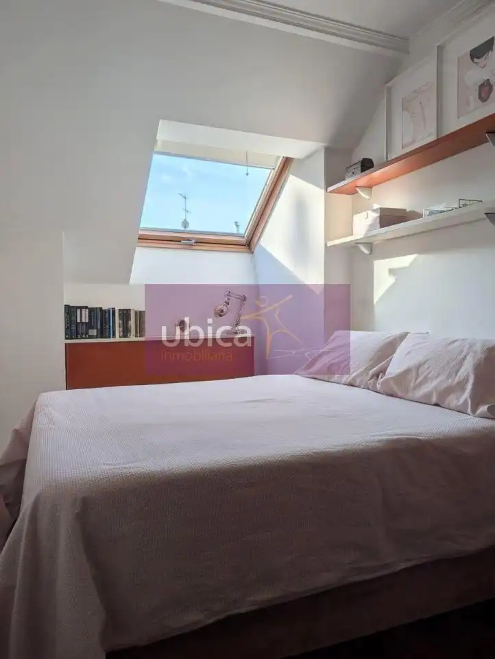 Bedroom of Attic for sale in Vigo   with Heating, Parquet flooring and Terrace