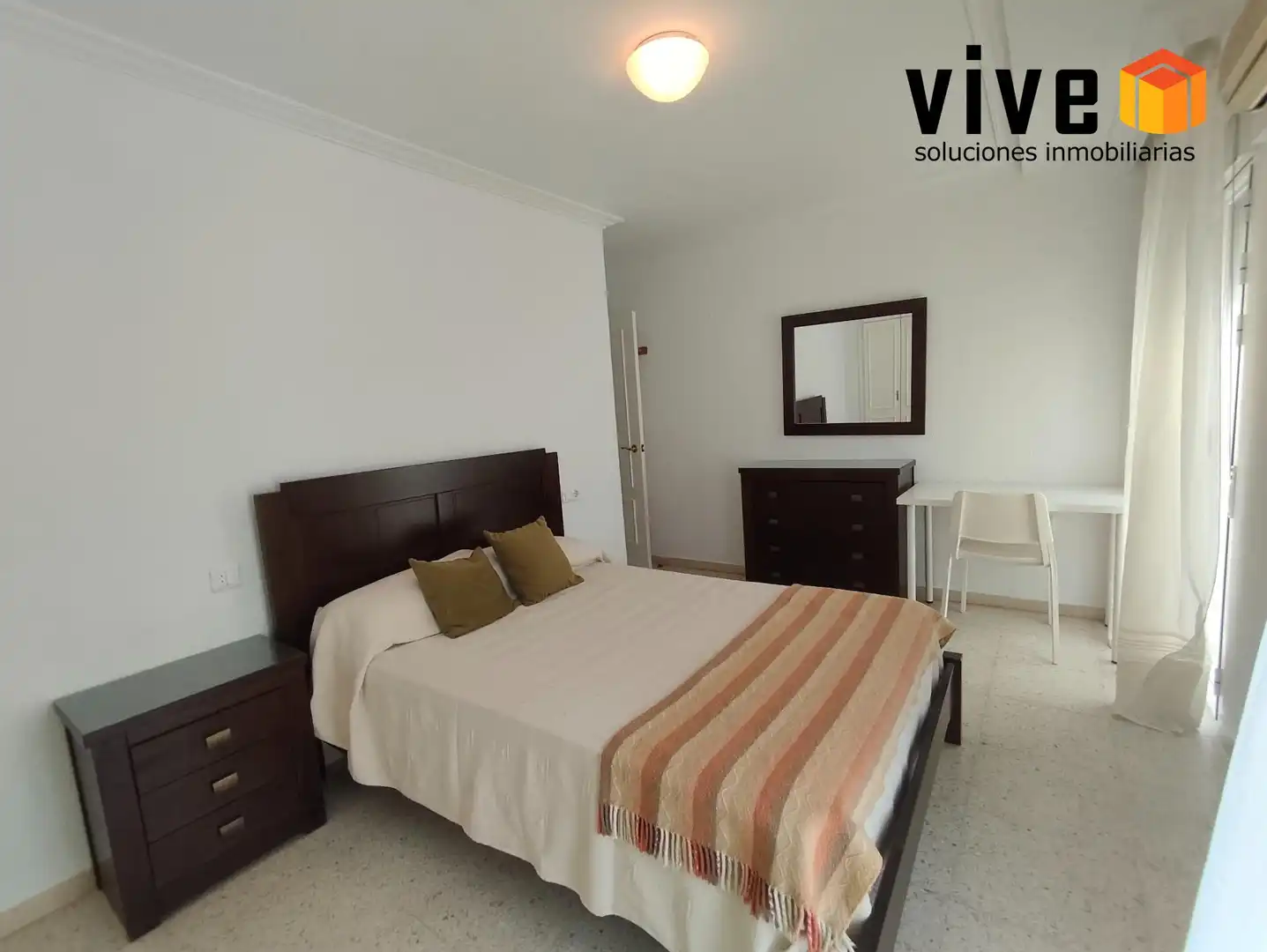 Schlafzimmer von Wohnung zur Miete in Sevilla mit Klimaanlage, Möbliert und Balkon