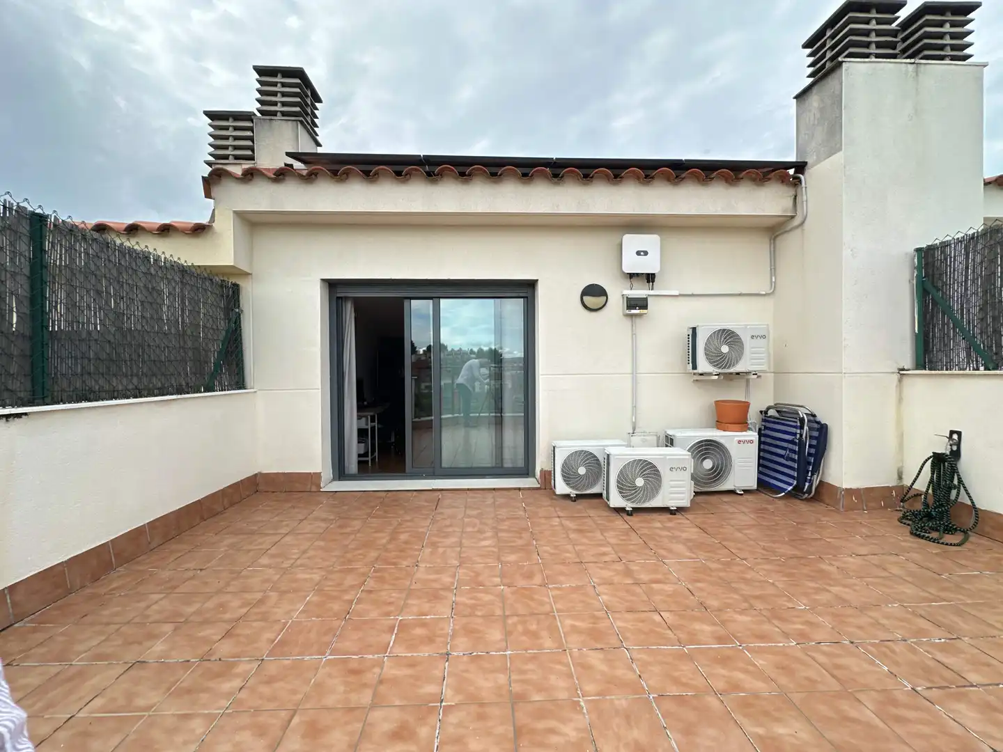 Terraza de Casa adosada en venta en Sant Esteve Sesrovires con Aire acondicionado, Calefacción y Jardín privado