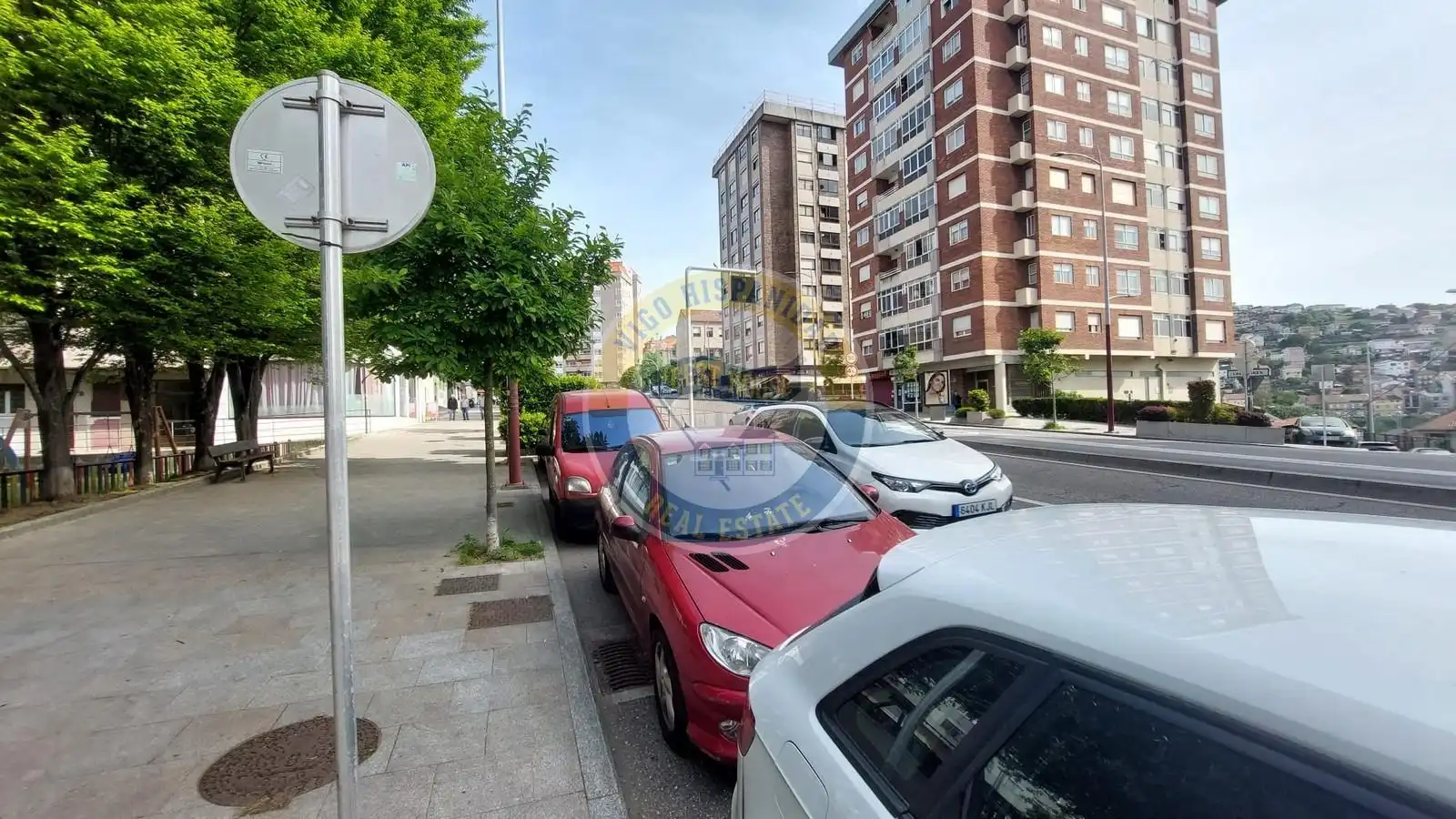 Aparcament de Pis de lloguer en Vigo  amb Calefacció, Terrassa i Traster