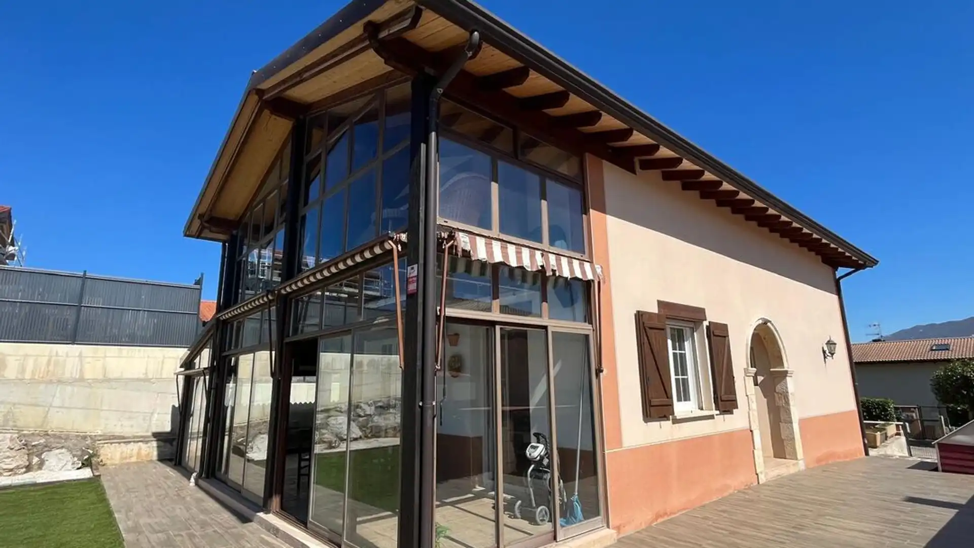 Exterior view of Houses for sale in Ucar  with Air Conditioner, Heating and Private garden