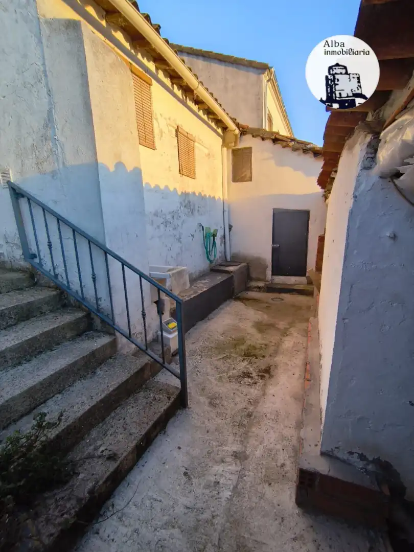 Country homes for sale in Larrodrigo, Salamanca