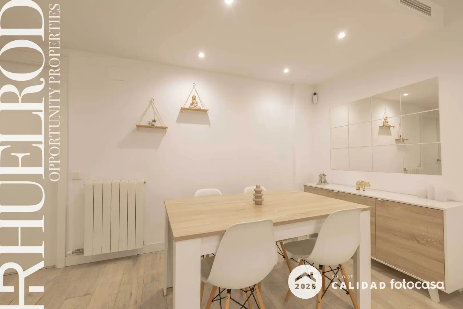 Comedor de Piso en venta en Badalona con Calefacción, Parquet y Trastero