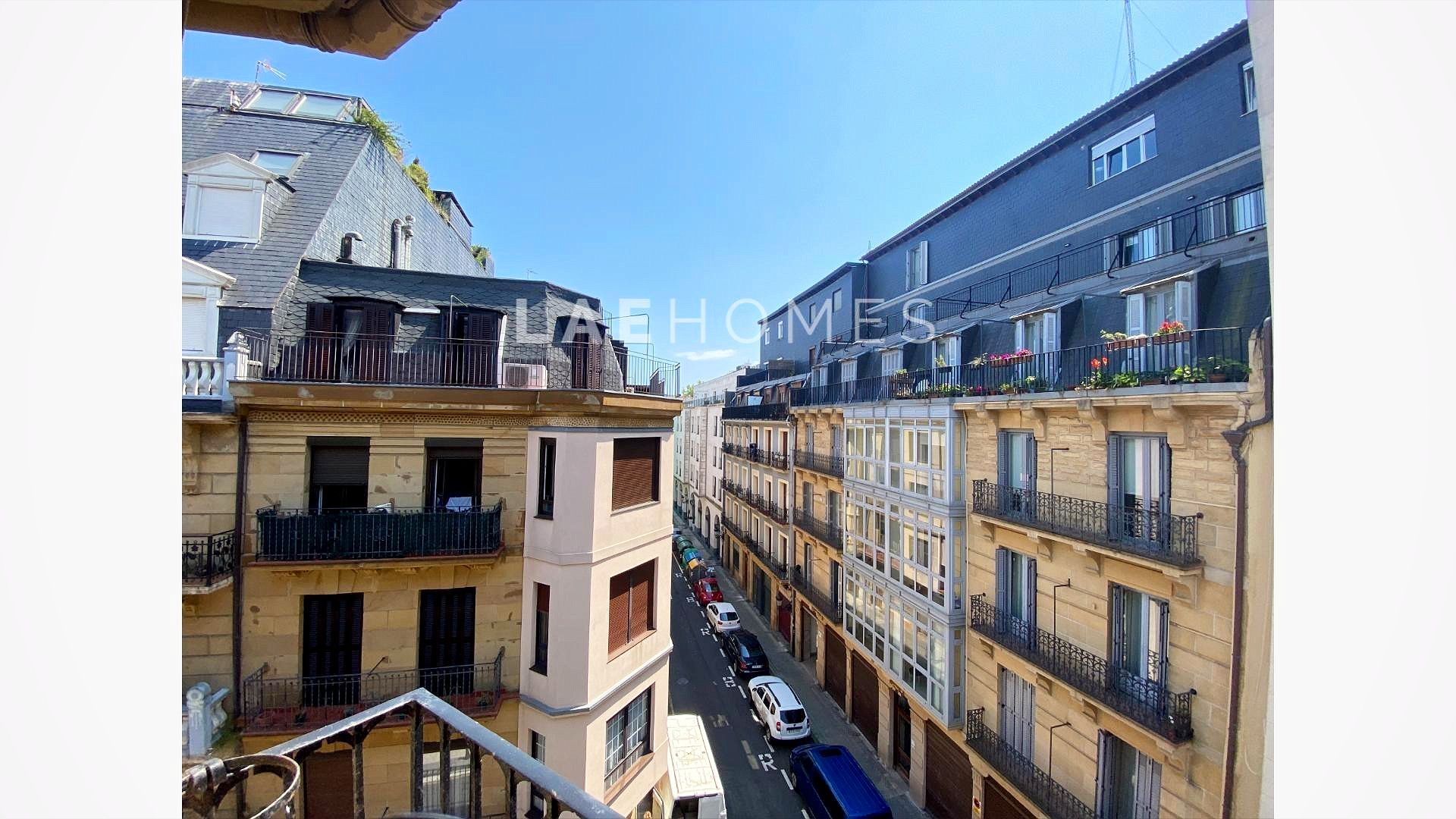 Vista exterior de Piso en venta en Donostia - San Sebastián  con Balcón