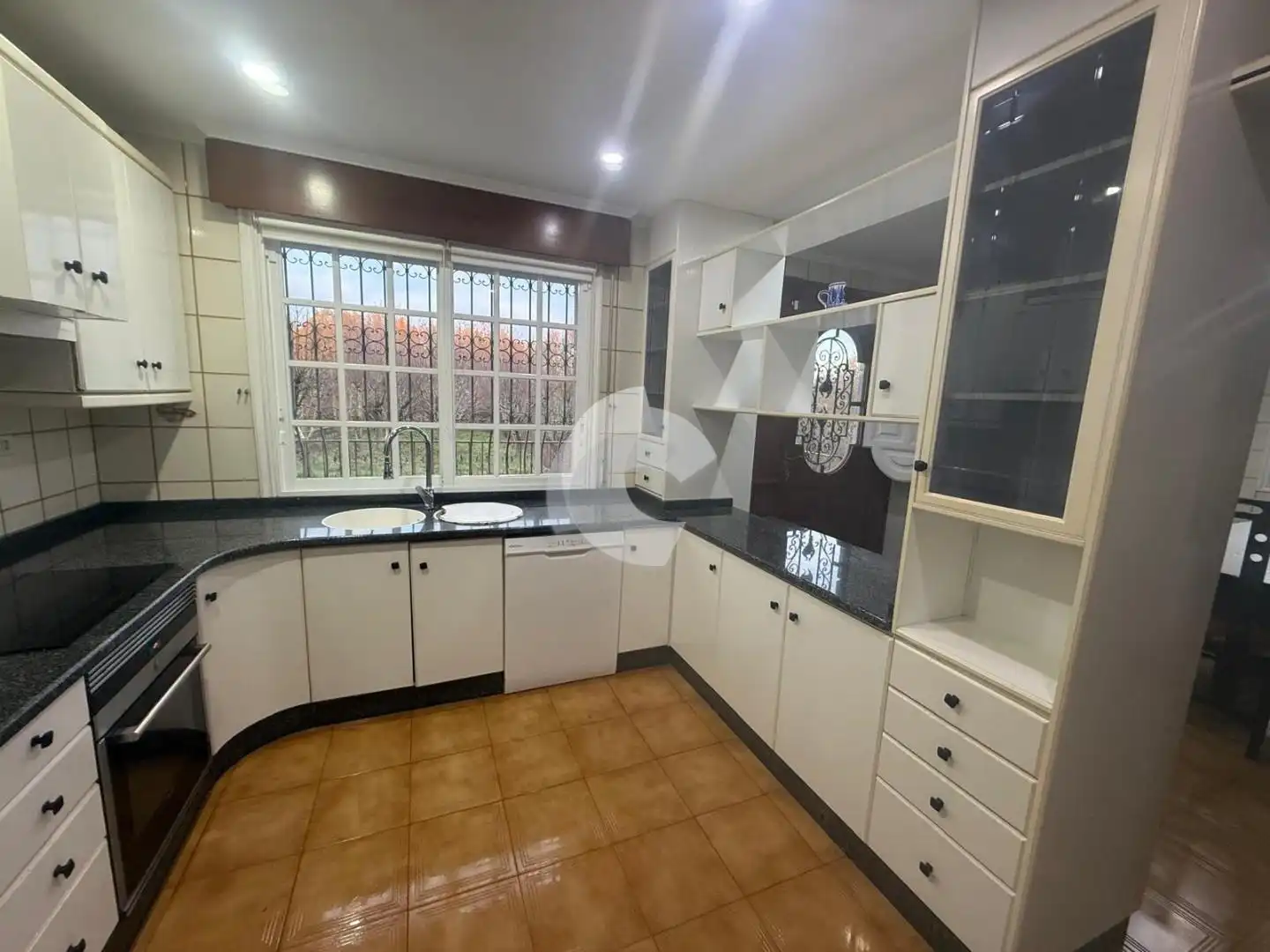 Cocina de Casa o chalet en venta en Coles con Calefacción, Jardín privado y Trastero