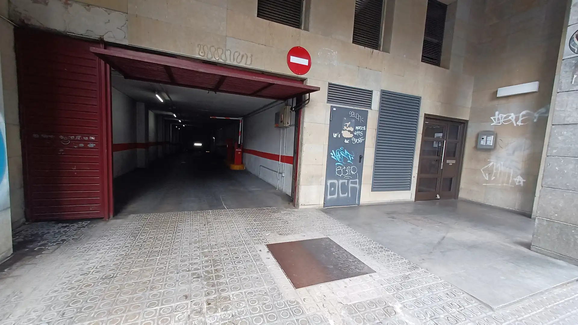 Individual amb ascensor en venda a Carrer de Sant Pere d'Abanto 8, imagen 9