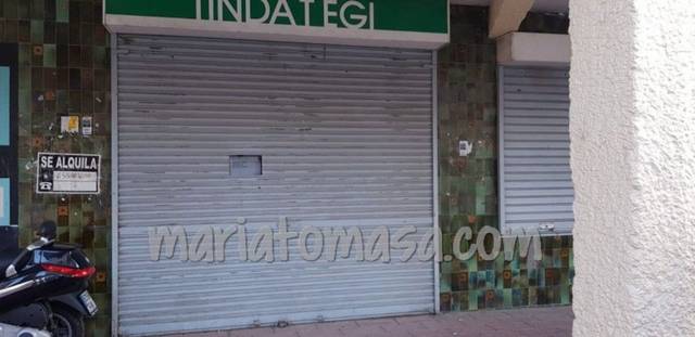 Local comercial en Venta en oletxe en Usansolo