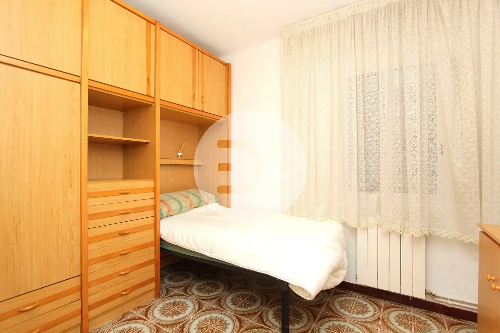 Habitación de Piso en venta en Castelldefels con Calefacción, Terraza y Horno