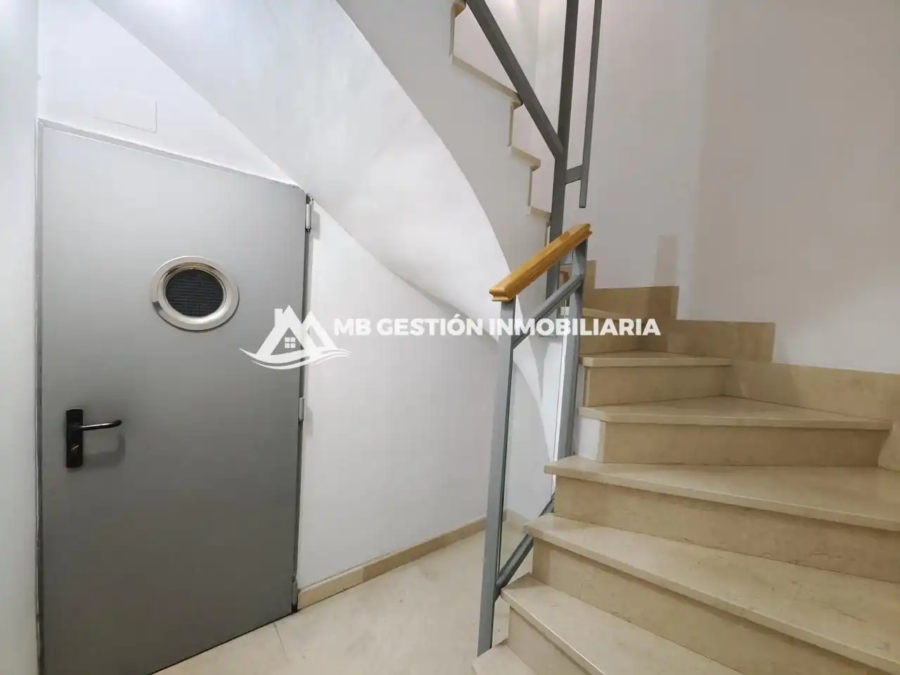 Detached homes for sale in Calle de Luarca, La Serna
