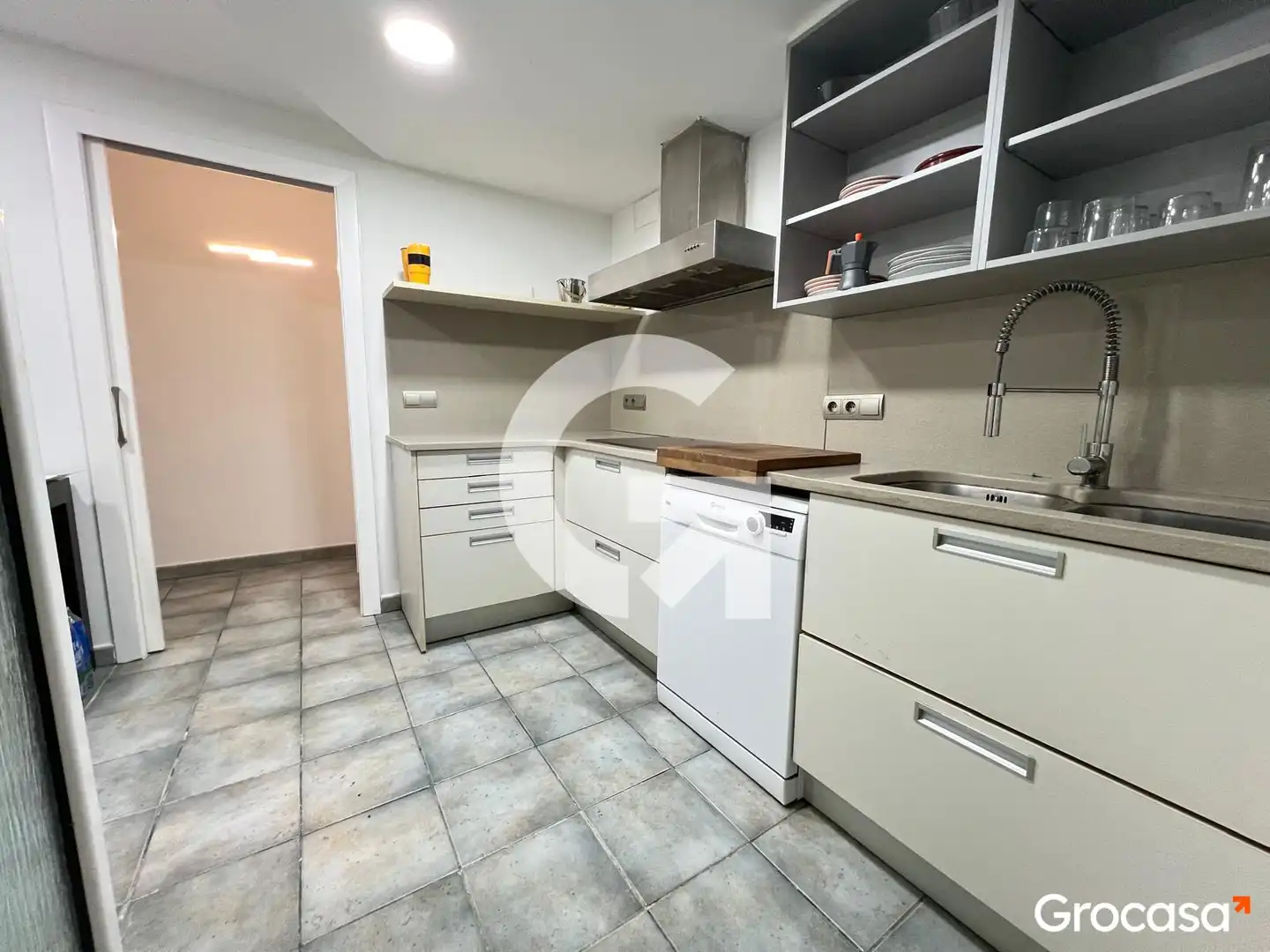 Cocina de Planta baja en venta en Rubí con Calefacción, Terraza y Amueblado