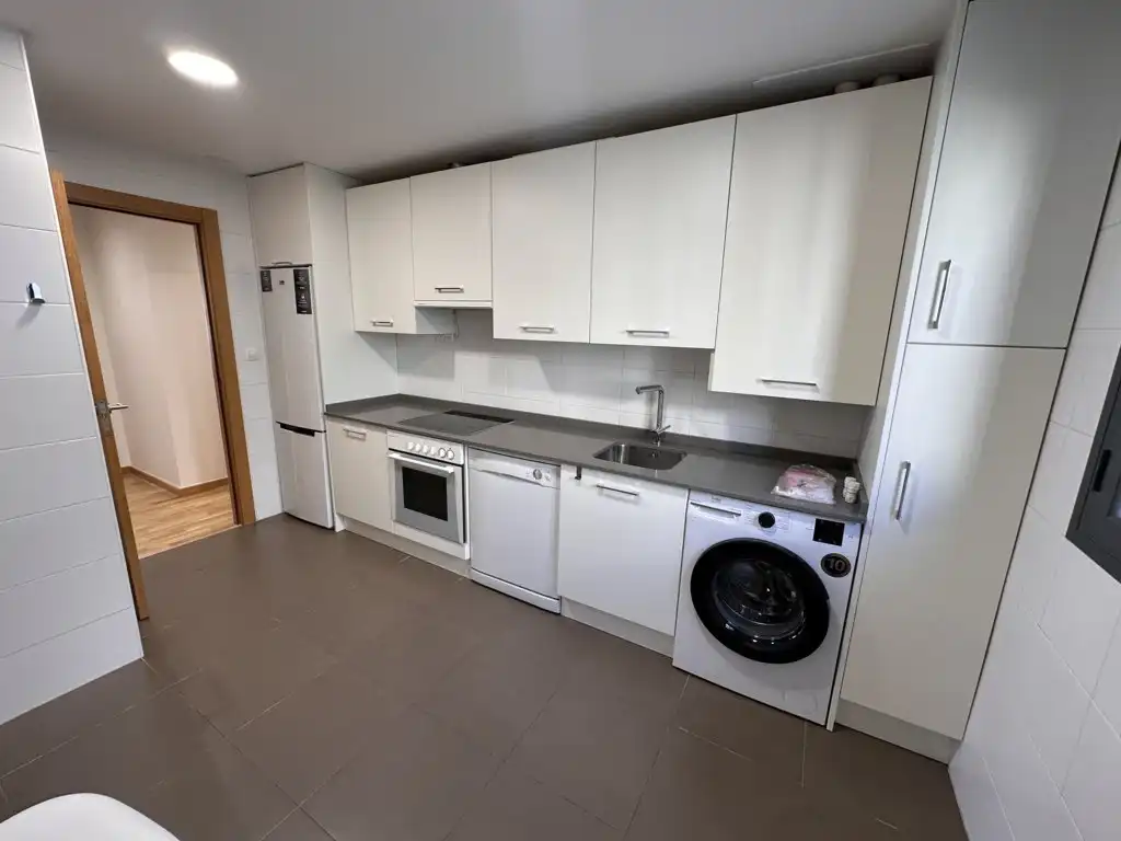Kitchen of Apartments for rent in  Logroño  with Heating, Parquet flooring and Terrace