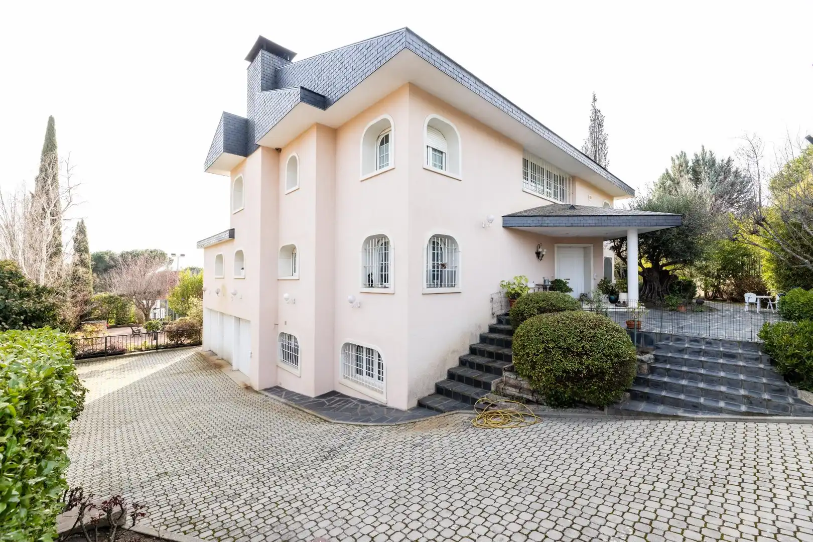 Exterior view of Houses for sale in Torrelodones  with Heating, Private garden and Terrace