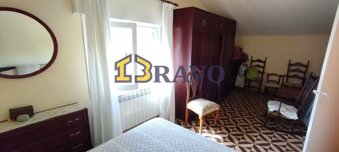 Habitación de Dúplex en venta en Medina de Pomar con Calefacción, Jardín privado y Terraza