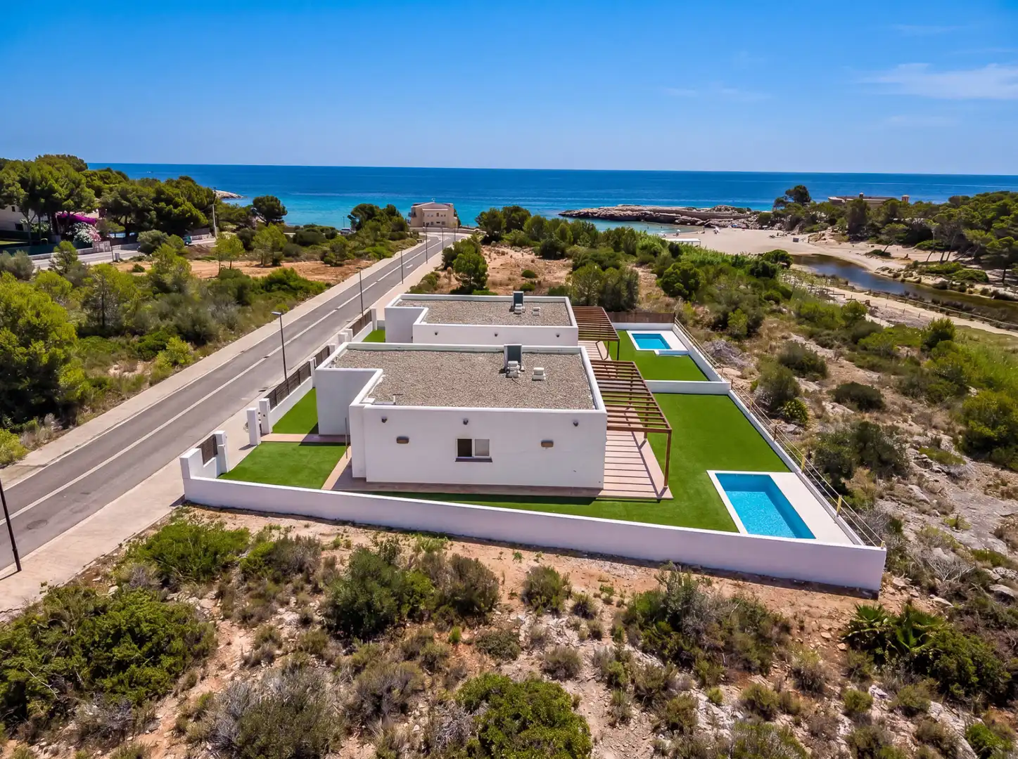 Außenansicht von Haus oder Chalet zum Verkauf in L'Ametlla de Mar  mit Klimaanlage, Heizung und Privatgarten