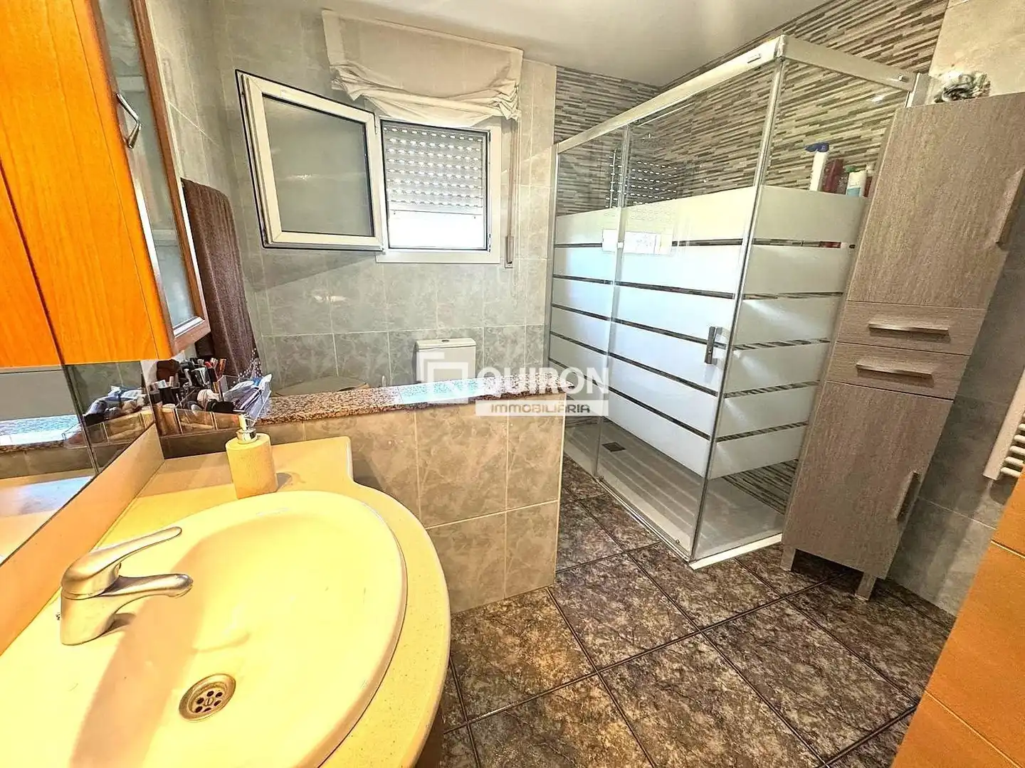 Baño de Casa o chalet en venta en La Bisbal del Penedès con Aire acondicionado, Calefacción y Terraza