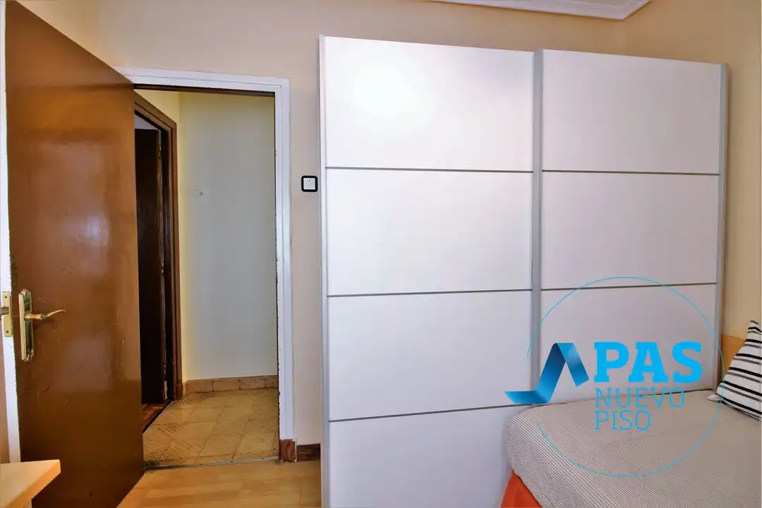 Habitación de Piso en venta en Santander con Calefacción