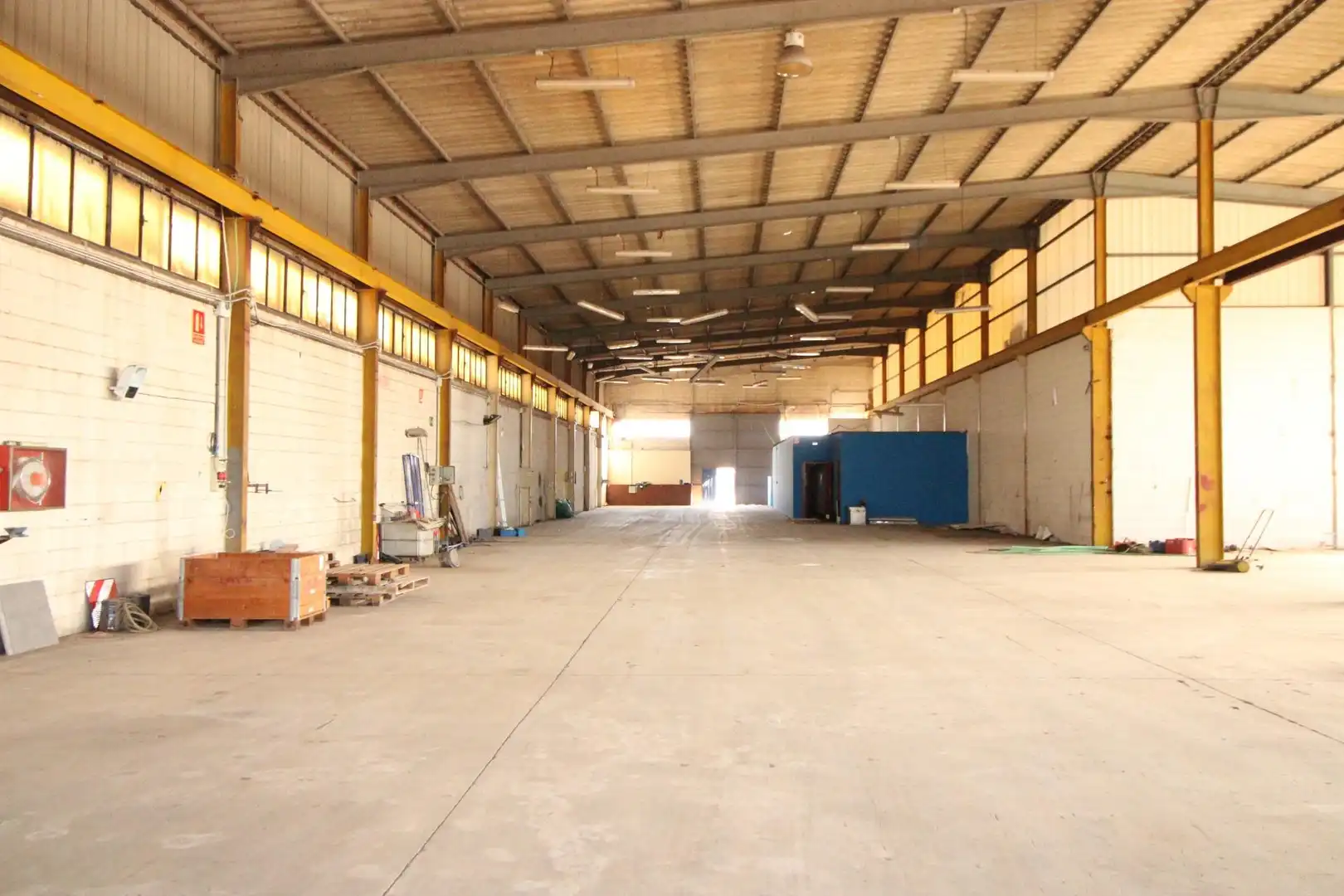 Fabrikhallen zur Miete in Cartagena