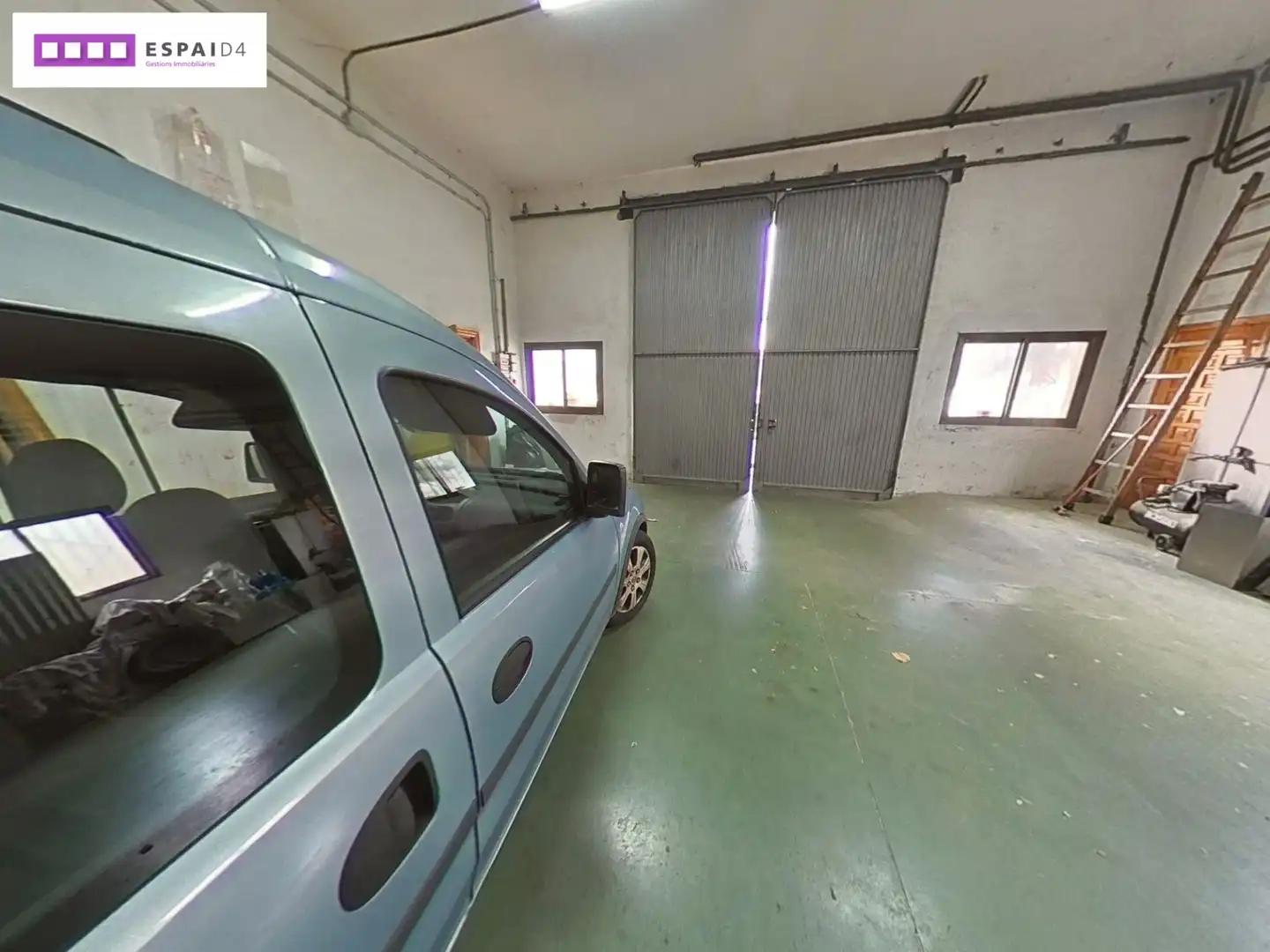 Aparcament de Casa o xalet en venda en Cerdanyola del Vallès amb Aire condicionat, Calefacció i Jardí privat