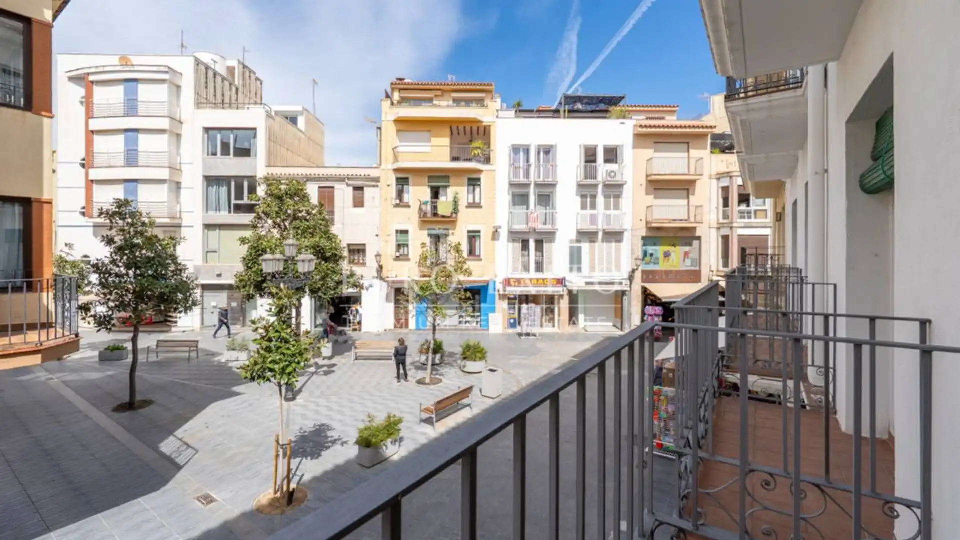 Vista exterior de Pis en venda en Cambrils amb Aire condicionat, Terrassa i Moblat