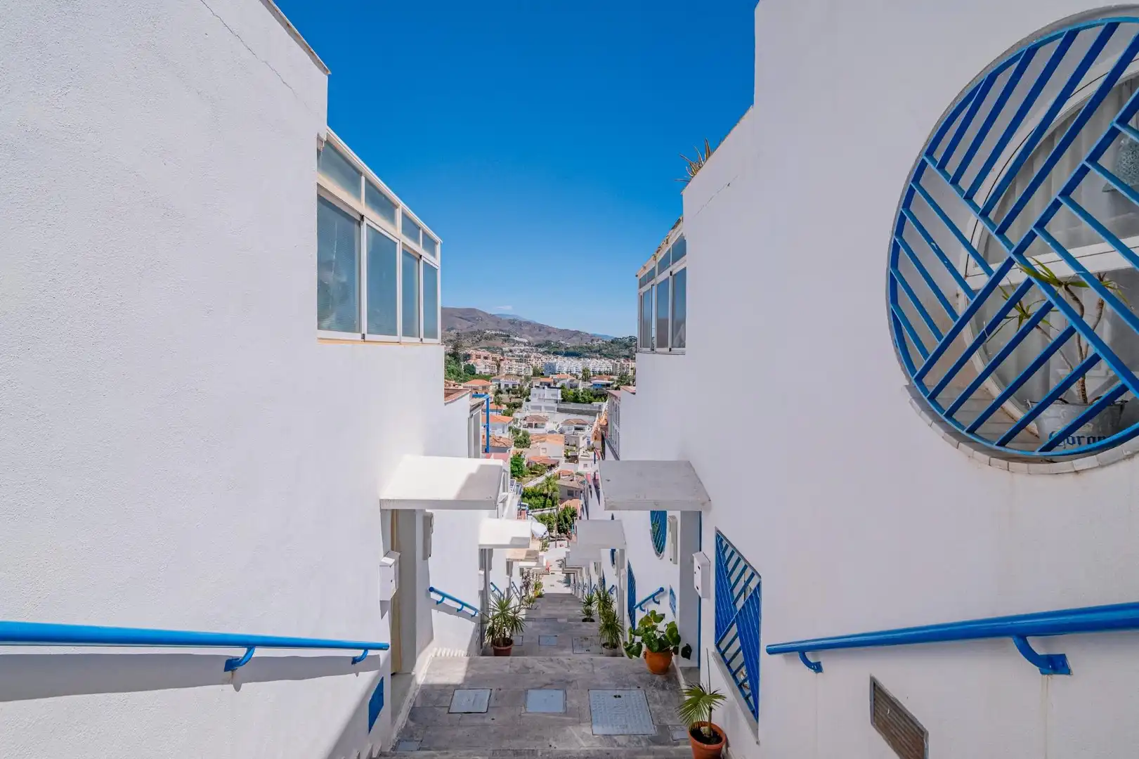 Vista exterior de Apartamento en venta en Almuñécar con Terraza